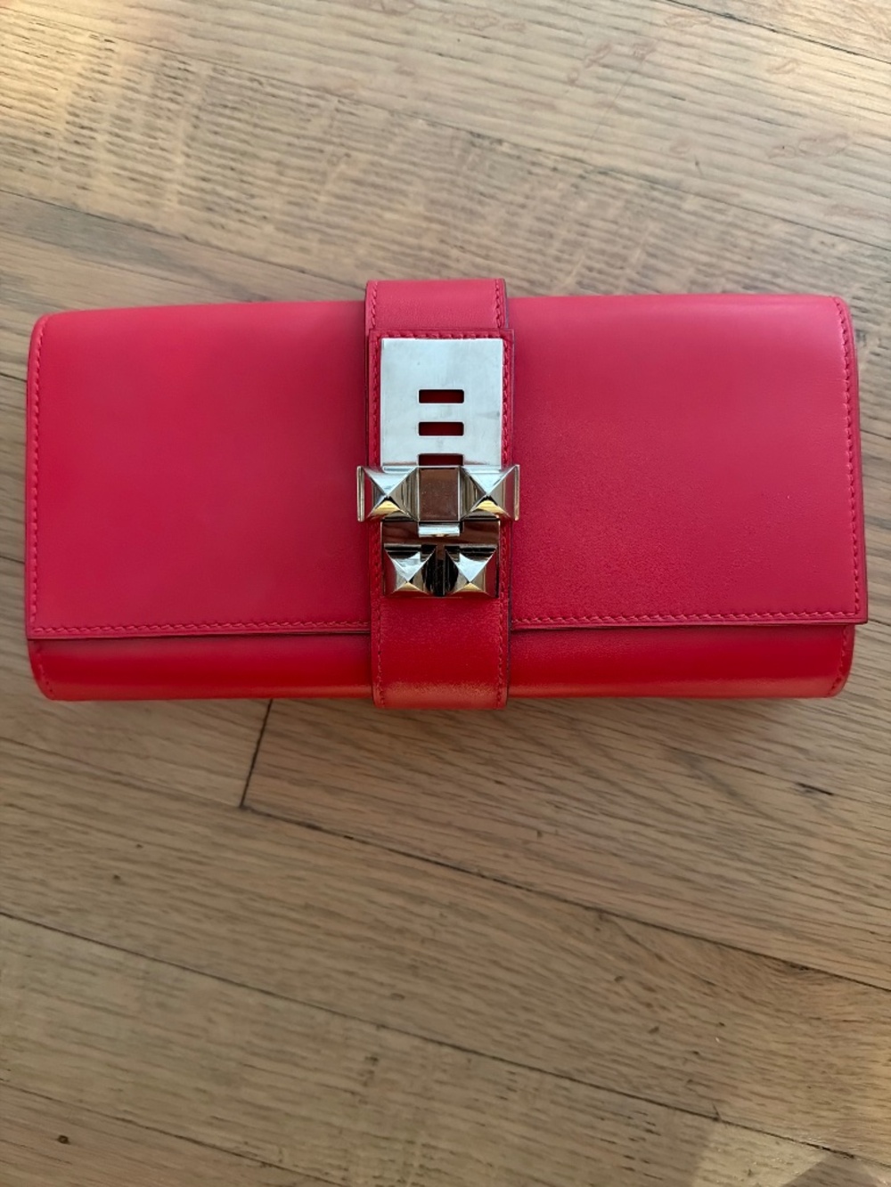 Hermes medor clutch